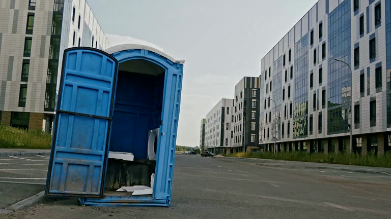 Best Deluxe Portable Toilet Rental  in Gholson, TX